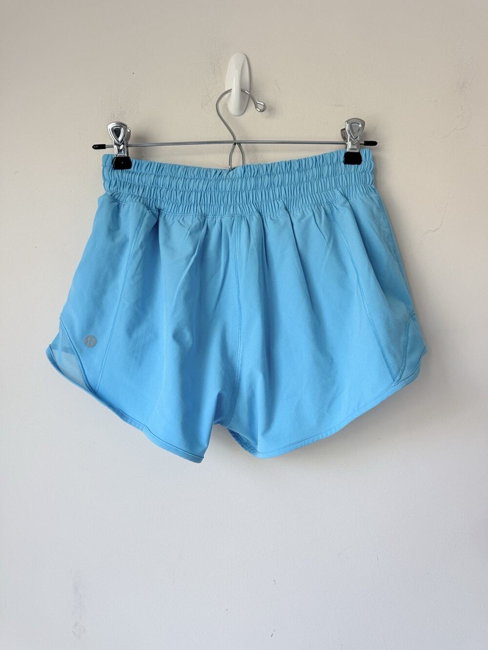 Lululemon Hotty Hot High-Rise Lined Short 2" Kayak Blue Light Size 4 LW7AYYR